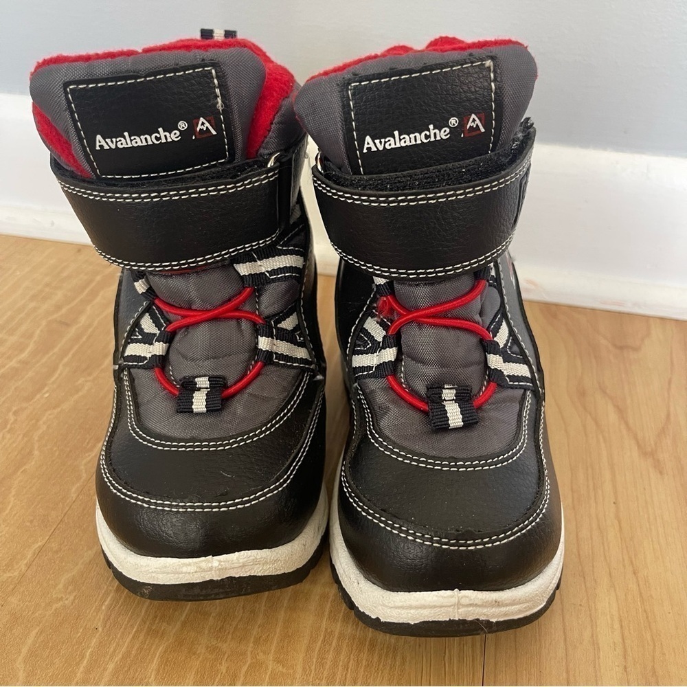 Avalanche Winter Boots Size 6 Black Red Weather Resistant Insulated Shoes Unisex - Picture 2 of 9
